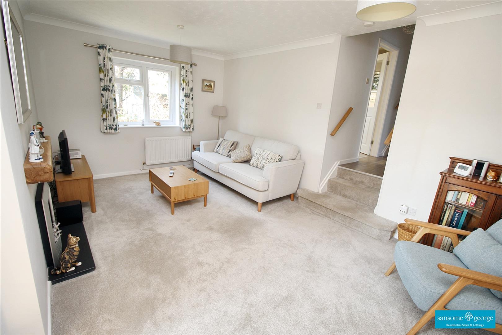 3 bed property in Edenhall Close, Reading